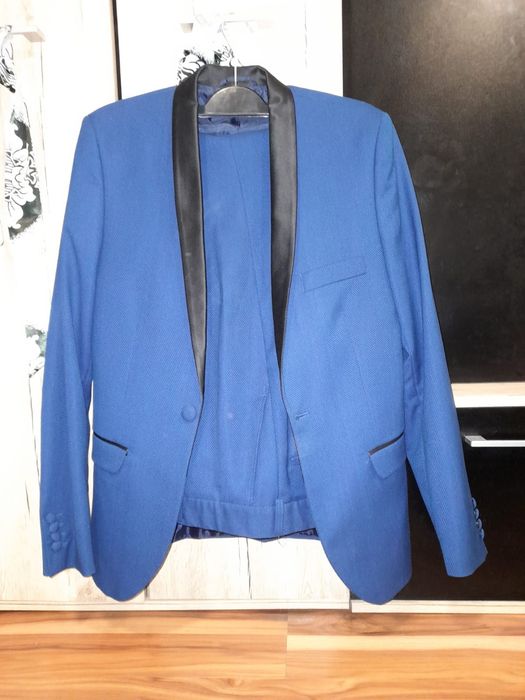 Costum de nunta albastru