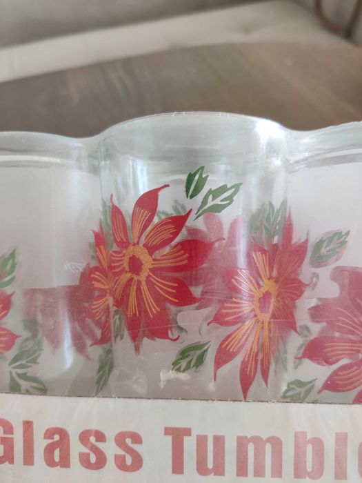 Красиви стъклени чаши