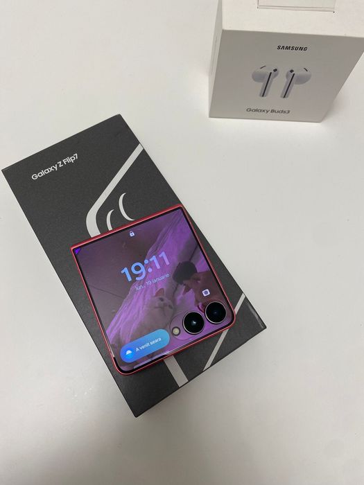 Samsung GalaxyZ Flip7