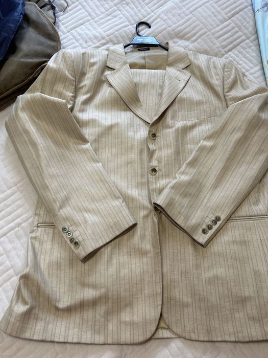 Мужской костюм продам