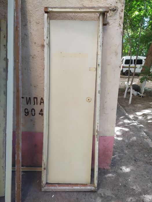 Тохта эшиклар сотилади