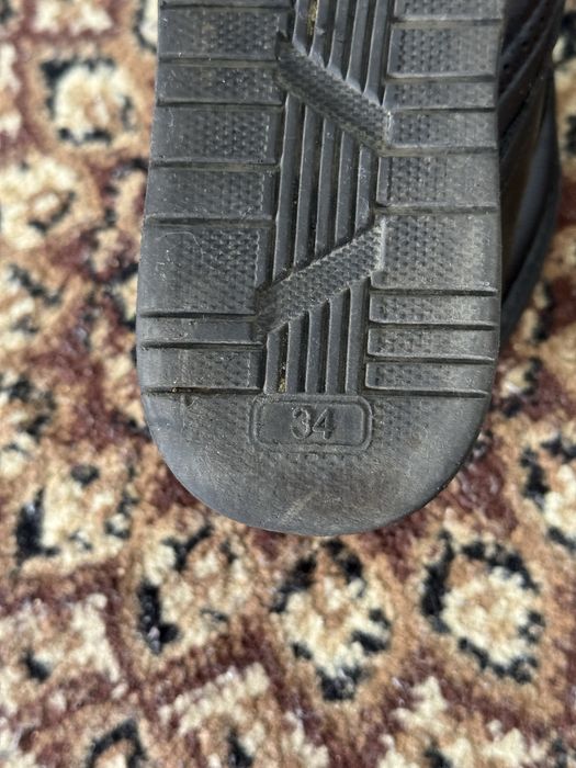 Отдам детскую обувь