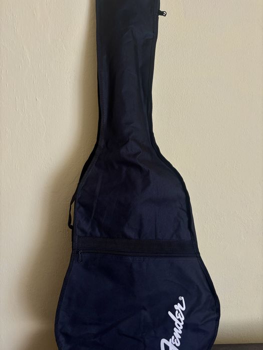 Акустическая гитара