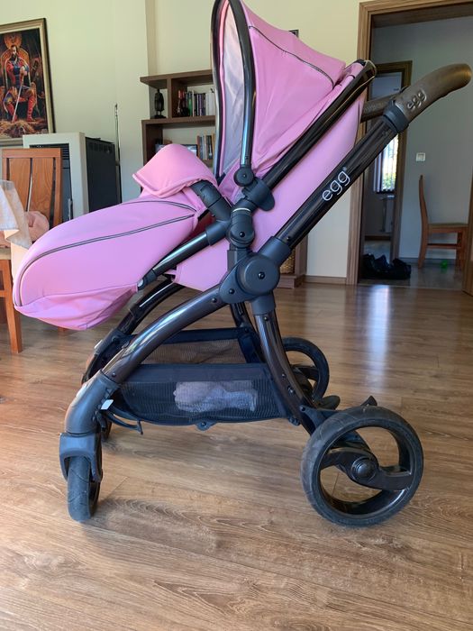 Бебешка количка egg