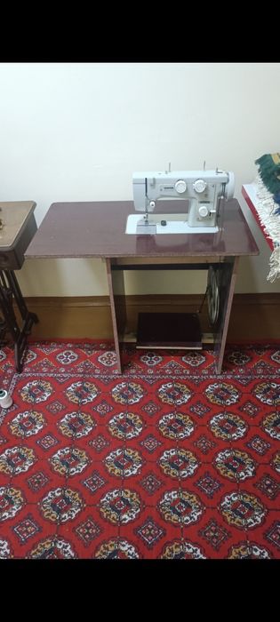 Tikuv mashinasi sotiladi