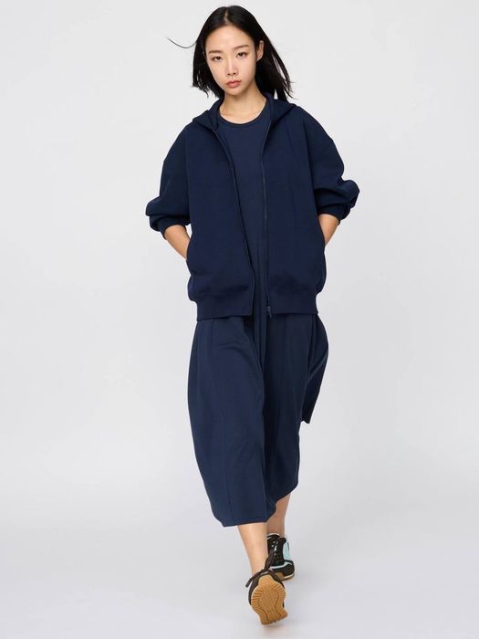 Толстовка Uniqlo unisex.