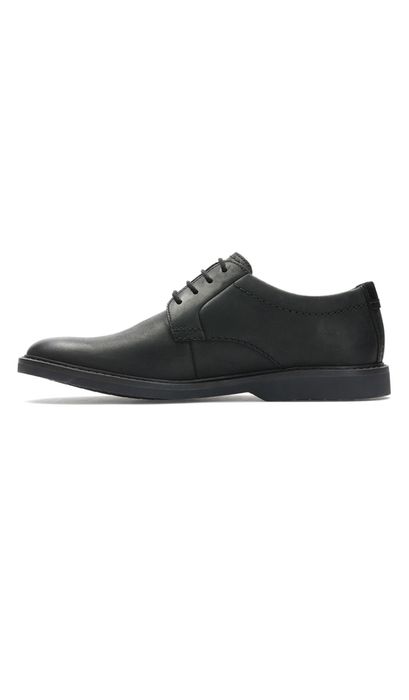 Clarks Кожени  обувки  Atticusс овален връх  тип Derby