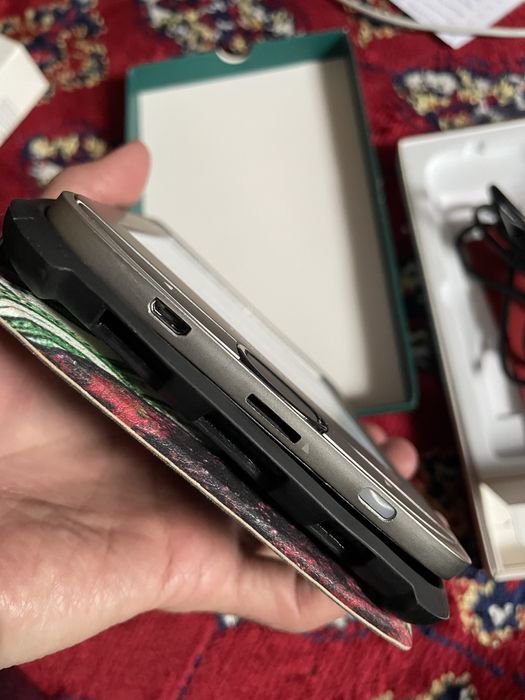 Продаю PocketBook 616, полностью рабочий