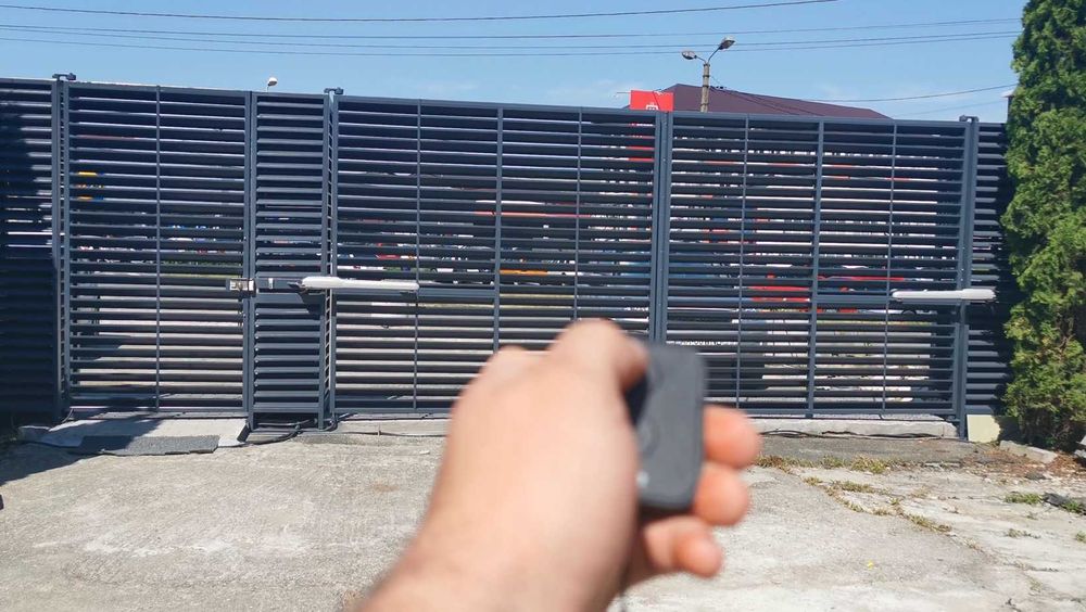 Porti automate glisant telecomanda aplicatie telefon Nice Sighet