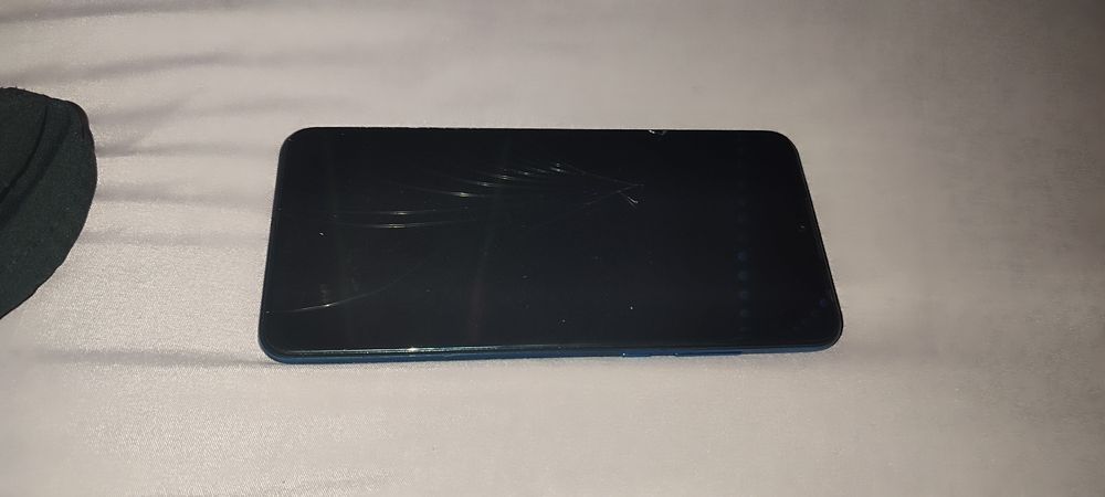 Huawei P30 Lite 128GB ( Экран разбит, рабочий )