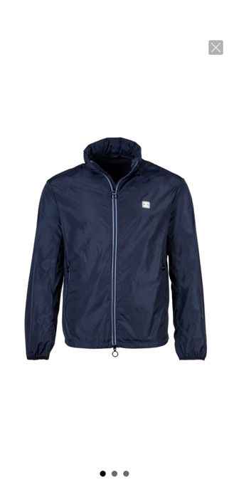 Яке Armani Exchange