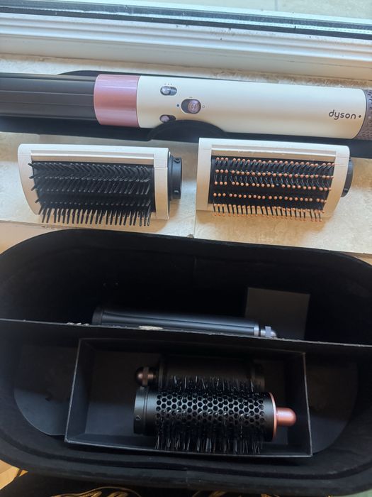 Dyson Airwrap roz