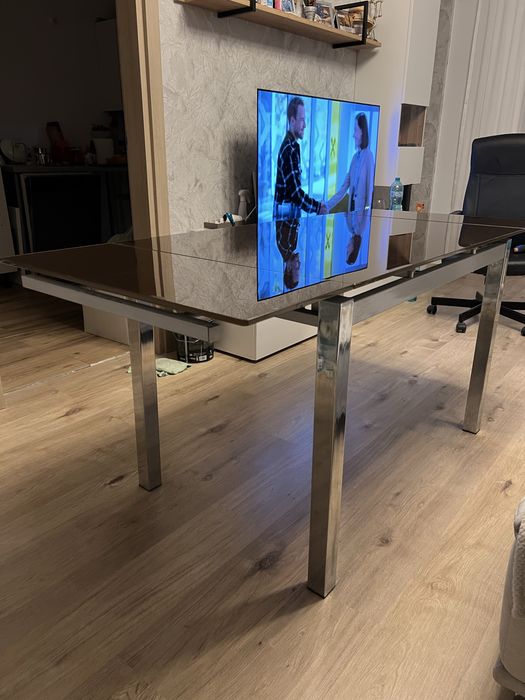 Masa de sticla extensibila