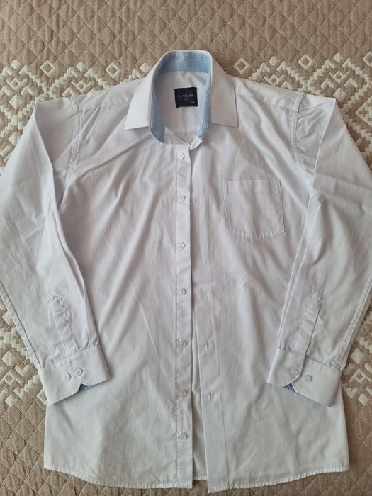 Продам школьную рубашку
