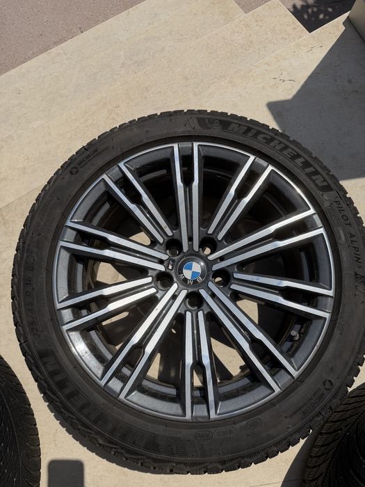 Jante BMW M 790M R18 originale + anvelope iarnă Michelin Pilot Alpin 5 G20 G21