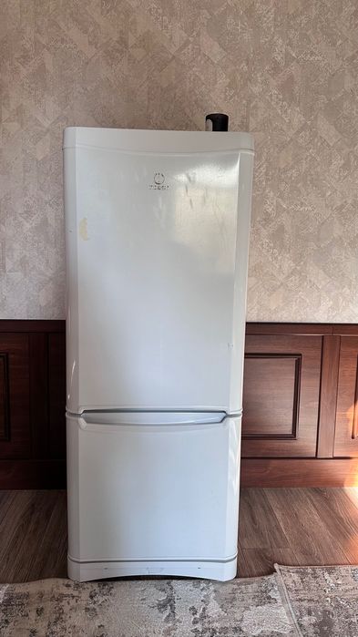 Indesit holodilnik