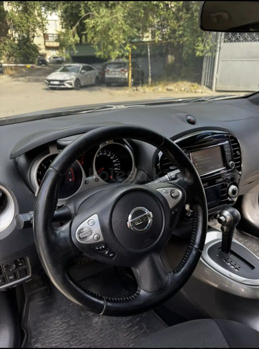 Продам машину Nissan Juke