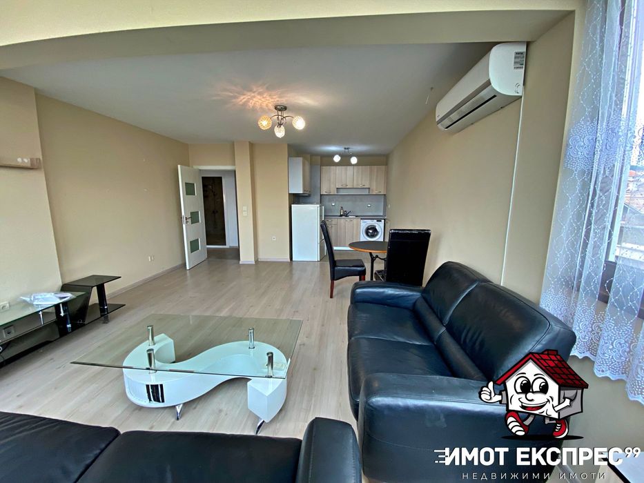 Дава се под наем Тристаен апартамент в Асеновград - 90 кв.м за 348.84 € - Снимка #1