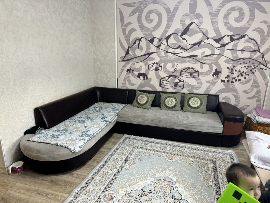 Продаю угловой диван раскладной