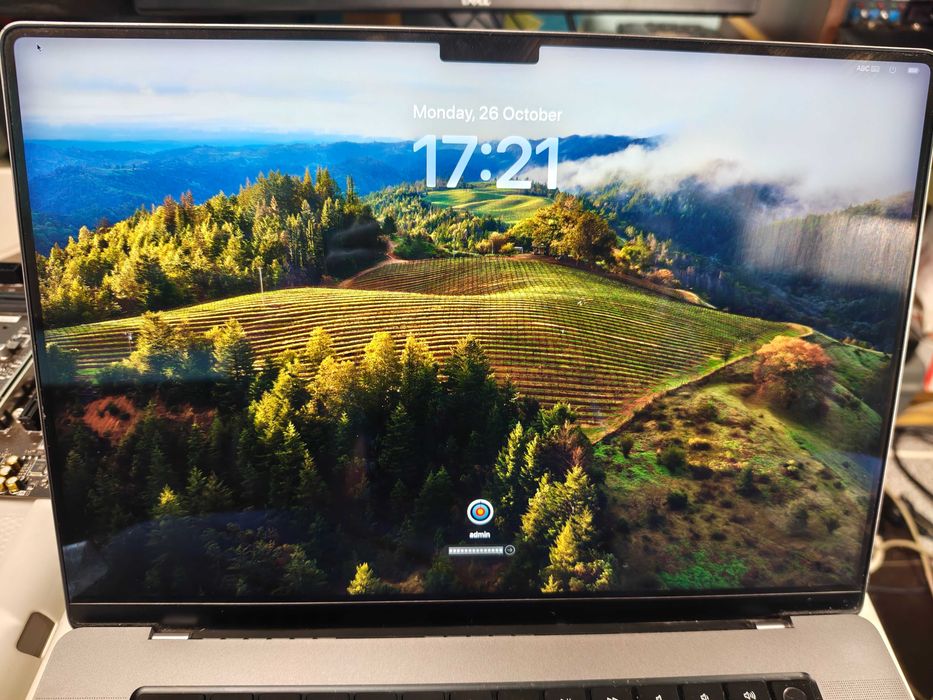 MacBook Pro A2485-2021
