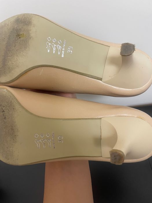 Обувки на нисък ток н.39