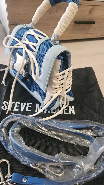 Дамска чанта Steve Madden Bdiego с мрежести зони и декоративни връзки