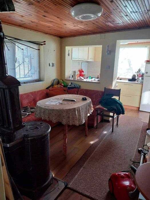 Продавам къща в с.Сърпово