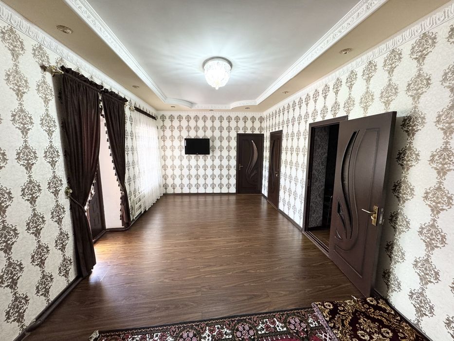 Продается дом 3,4 соток, 4 комнаты. Кибрай. Набережная