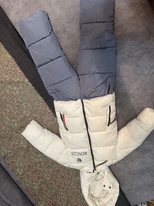 Комбинезон для девочек moncler.