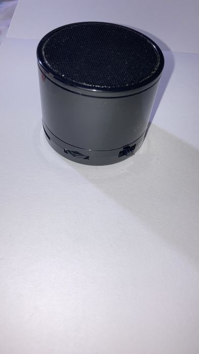 Vand boxa bluetooth cu radio