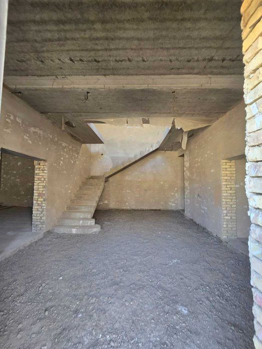 3.5 сотихли коттедж  сотилади, теракзор