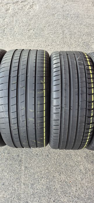 4 anvelope vara ca noi,fata Michelin 245/45/18,spate Goodyear 275/40/18.Pretul este pe bucata.