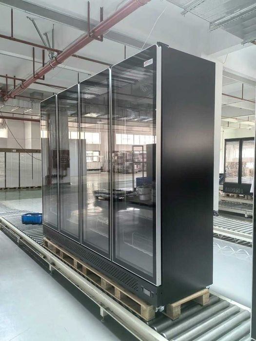 Vitrina verticala refrigerare cu 3 usi Full Glass / 188 cm / STOC NOU