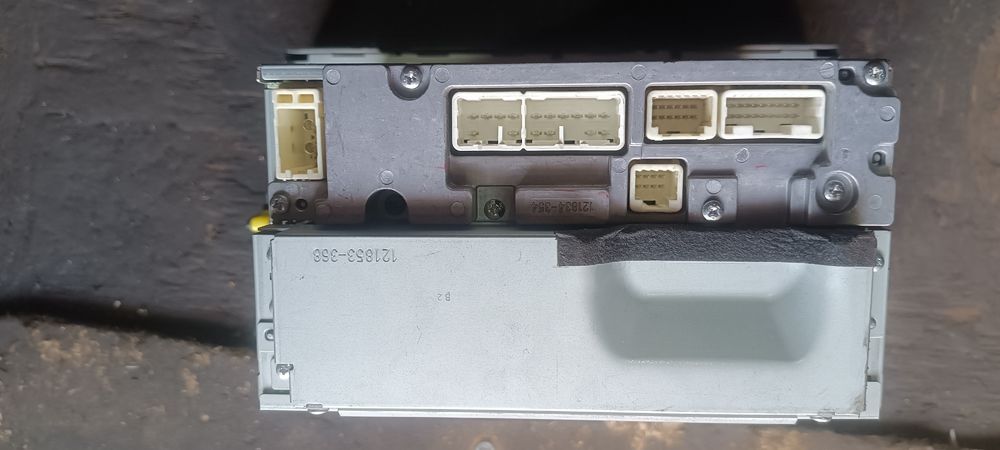 Магнитофон на toyota camry 40