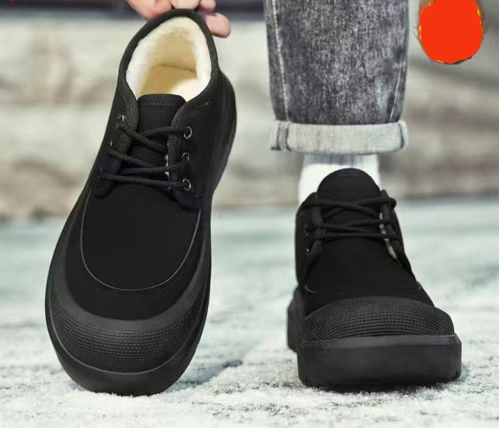 Продам зимние ботинки мужские