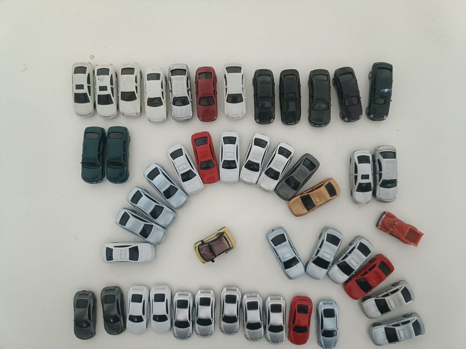 Macheta  acessorii Trenulet  Electric iarba,  figurine   pietrisc,braduri  și pod