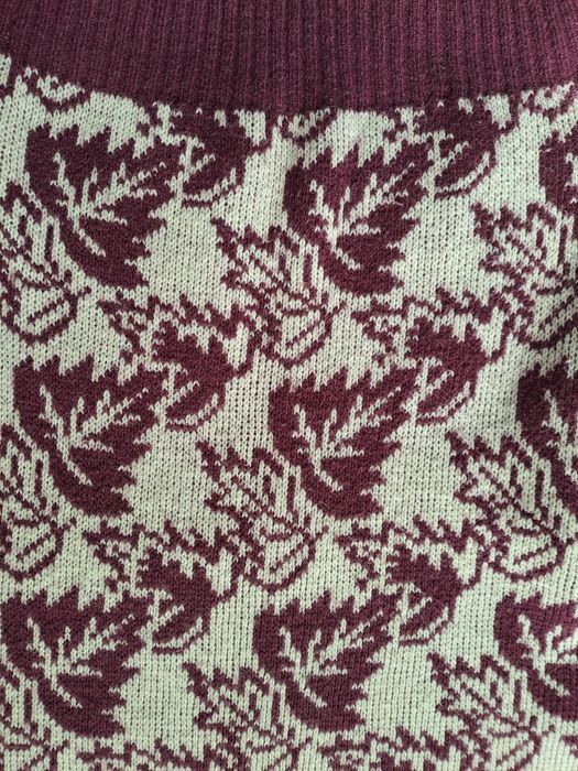 Дамска вълнена блуза ползвана в мбого добро състояние