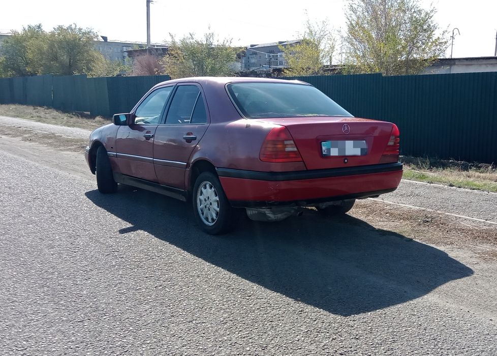 Продам Мерседес W202.