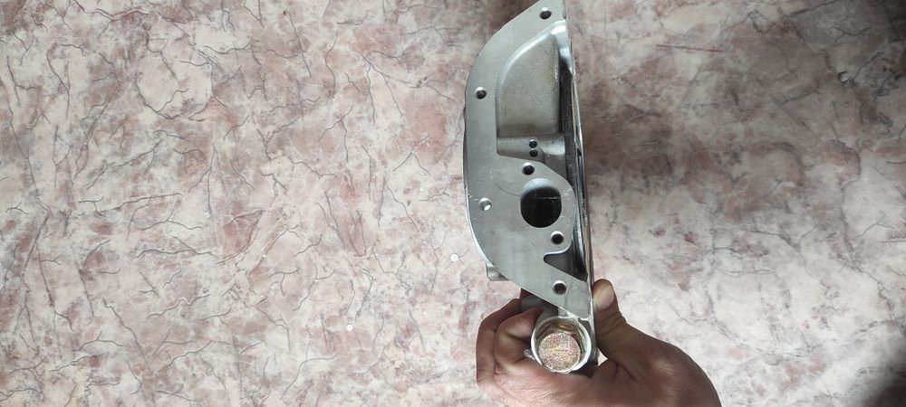 Насос  масляный Ауди