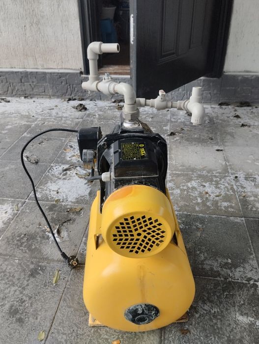 Насос водяной б/у