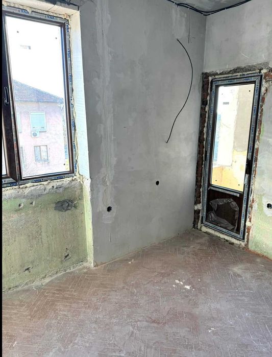 Дава се под наем Двустаен апартамент в Стамболийски - 60 кв.м за 25.5 € - Снимка #1