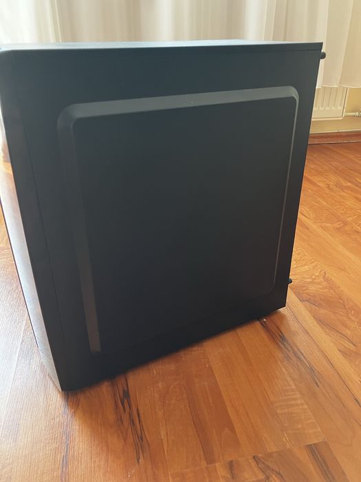 Carcasă PC ATX - stare foarte bună