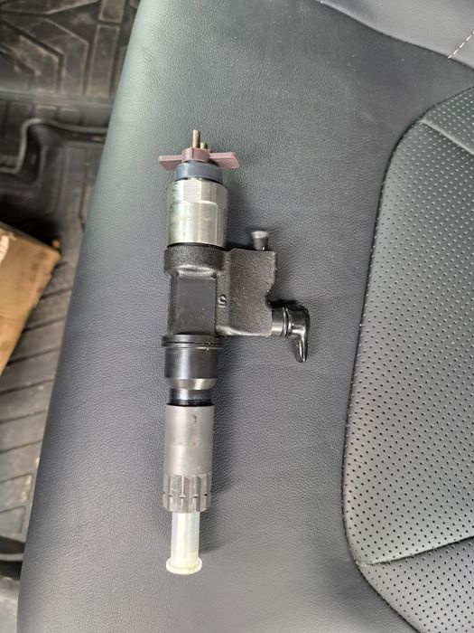 Форсунки на двигатель 4НК1