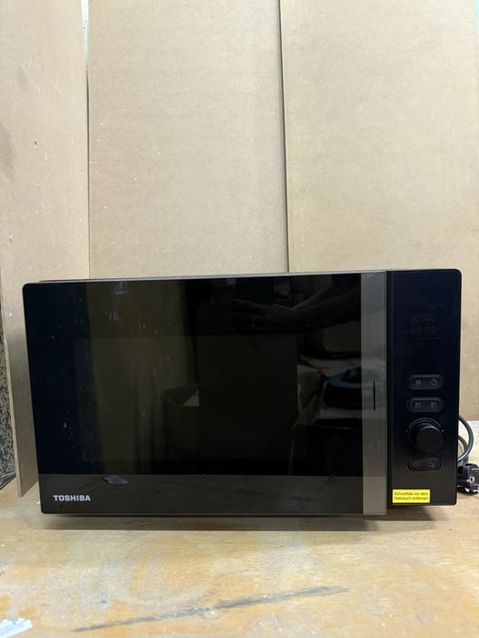 Микровълнова печка Toshiba 23L с грил