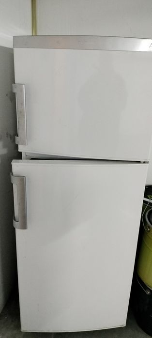 Frigider arctic aproape nou