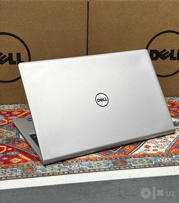 Dell inspiron 15 i5-1235U DDR4 8GB SSD 256GB Display 15'6 FHD