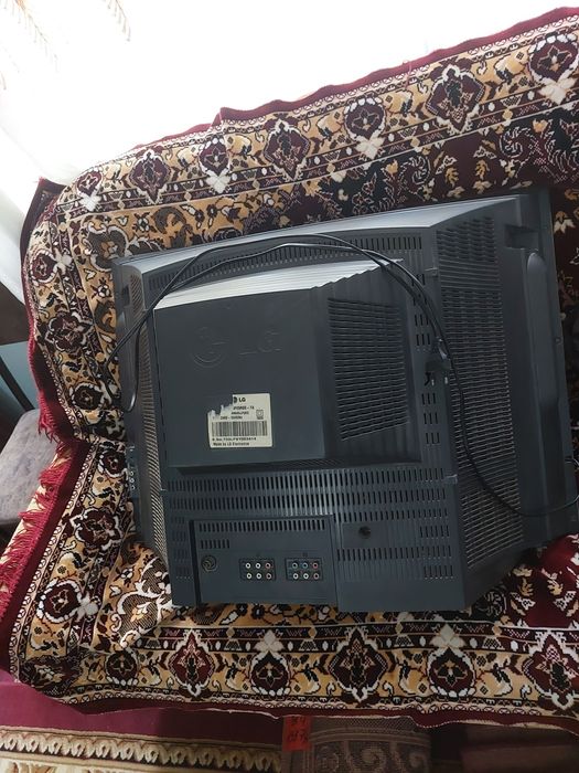 Телевизорлар сотилади огир Эски русумдаги