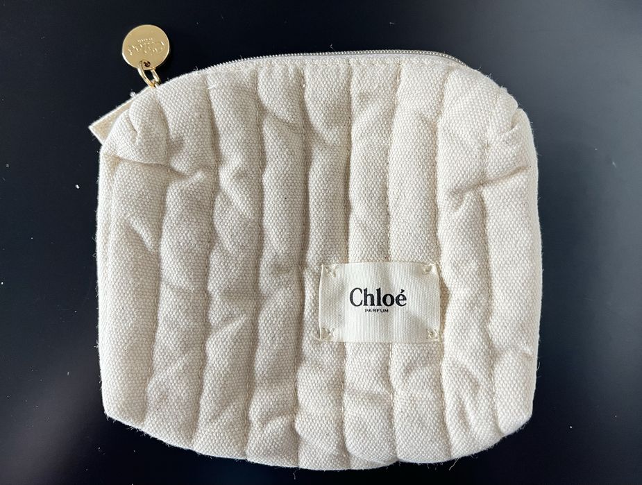 Два несесера Chloé и чанта Estée Lauder