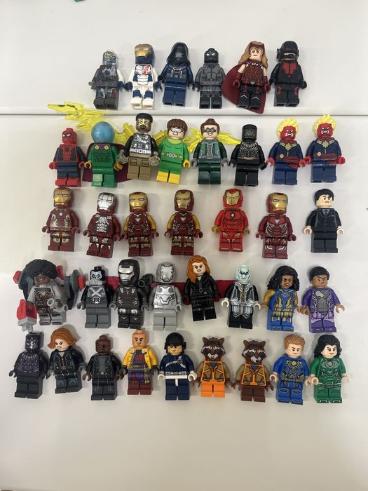 Продаю минифигурки марвел лего