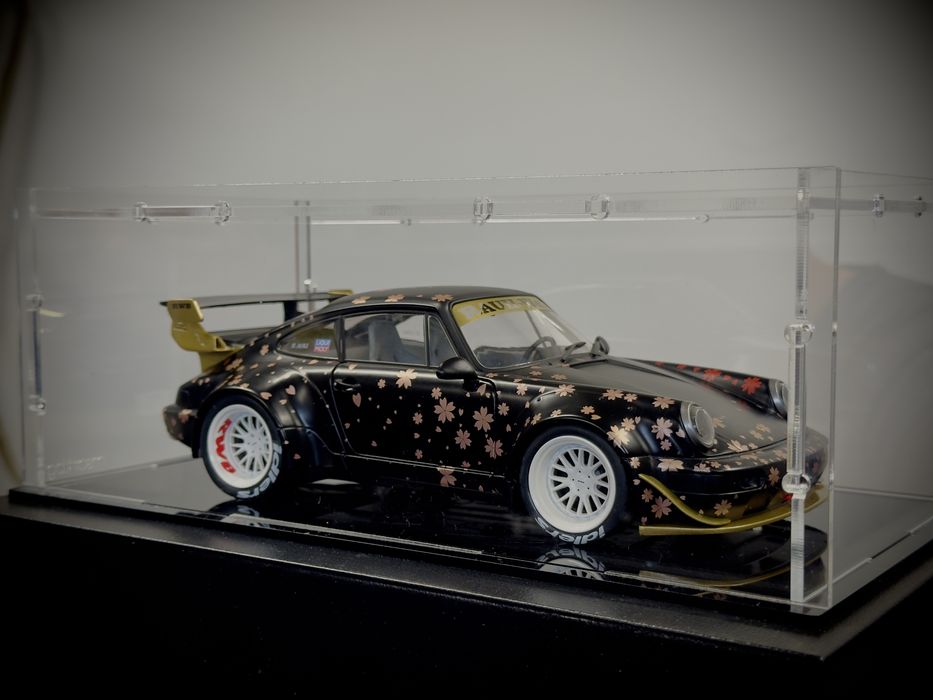 Кутия/кейс за мащаб 1:18